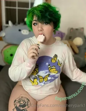  nude photo #0003