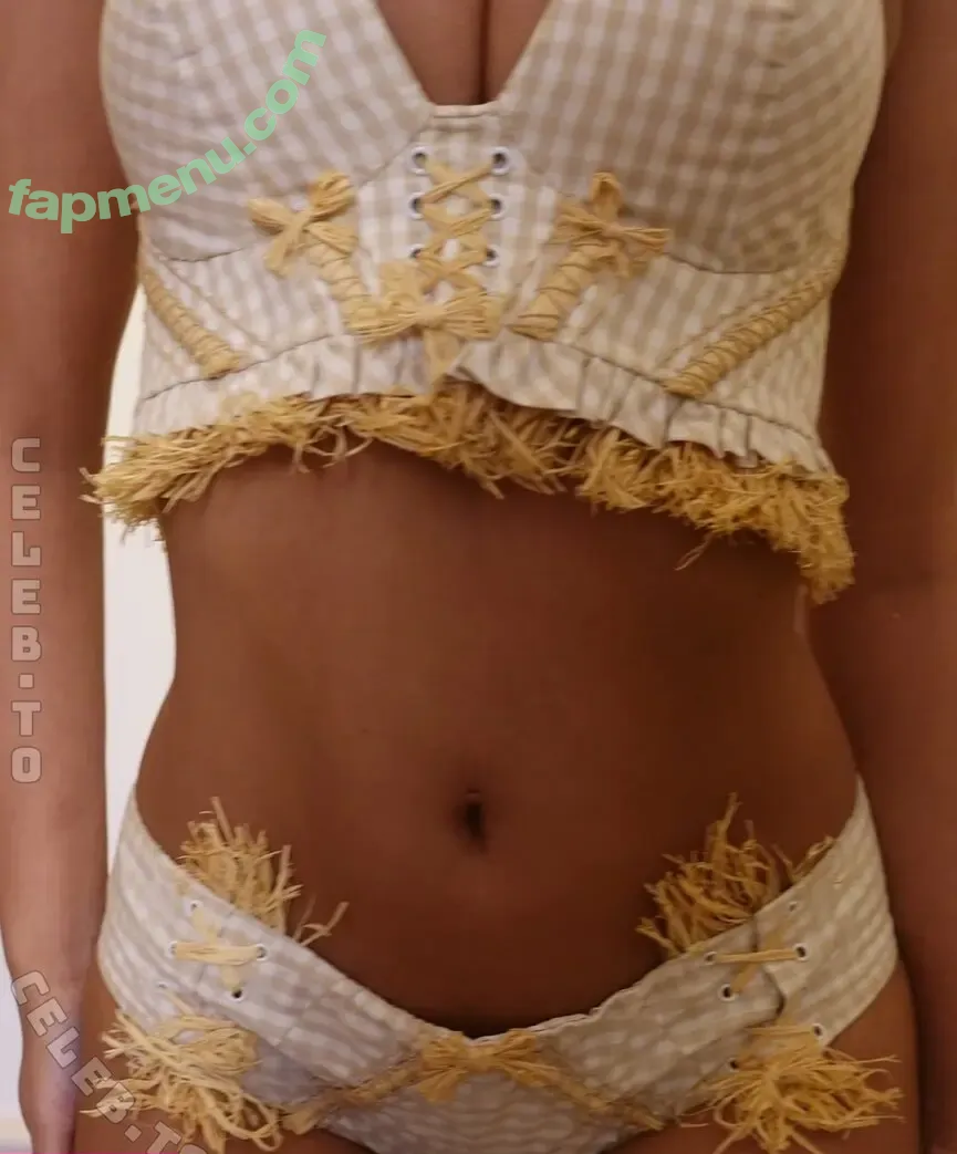 Zahia Dehar nude photo #0605 (zahiaofficiel)