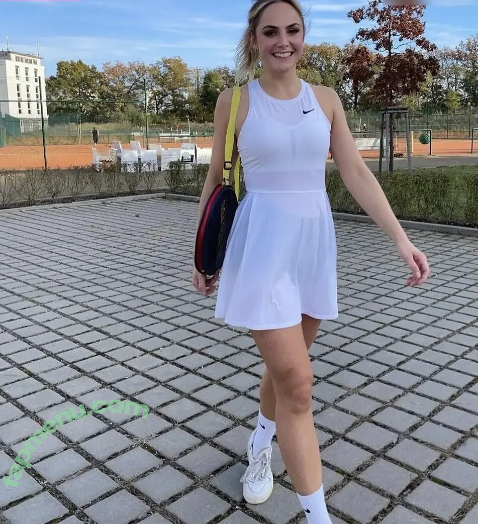 zahn.aerztin nude photo #0001 (zahn.aerztin)