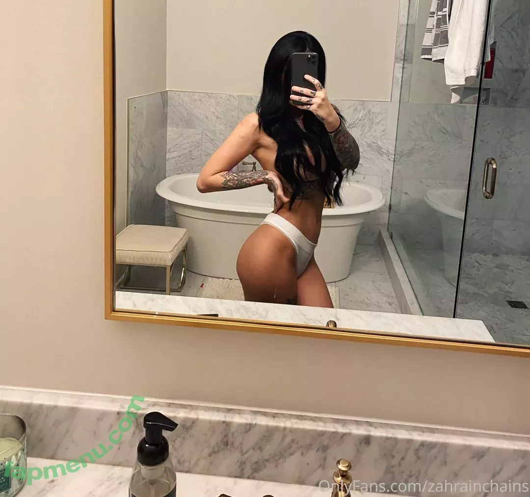 Zahrainchains nude photo #0035 (Zahra Schreiber / zahraschreiberdaily)