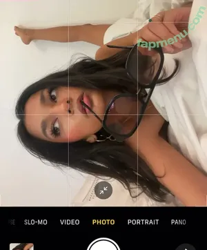 Zaina Sarah / zaina.sarah / zaina_glows / zainaontoast nude photo #0086