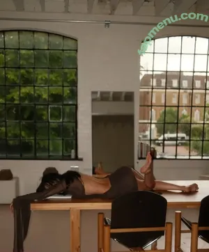 Zaina Sarah / zaina.sarah / zaina_glows / zainaontoast nude photo #0095