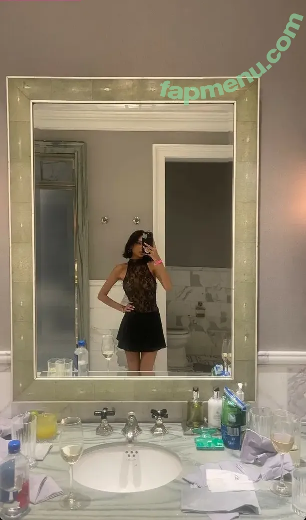 Zaina Sarah nude photo #0078 (zaina.sarah / zaina_glows / zainaontoast)