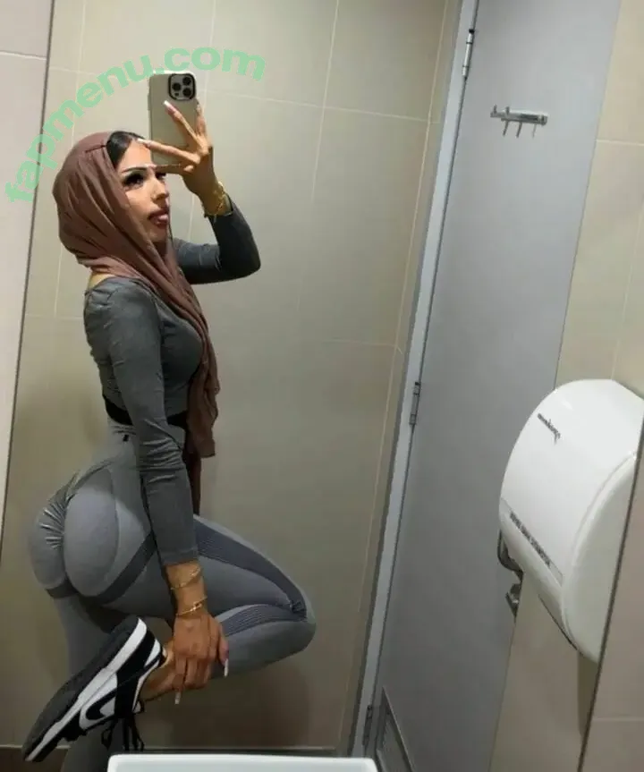 Zainab Sara nude photo #0013 (Zainab Sara)