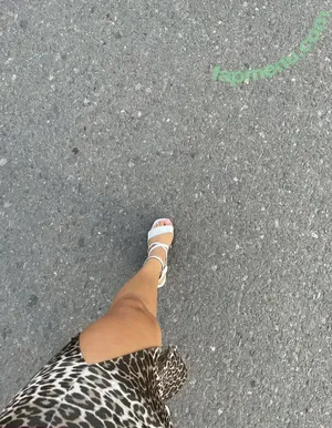 zamilua / zamedyzamzam nude photo #0012