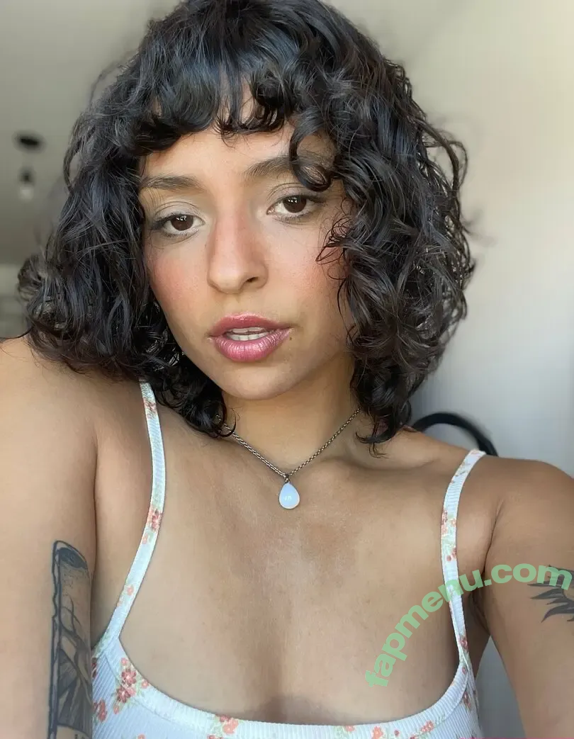 zamilua nude photo #0033 (zamedyzamzam)