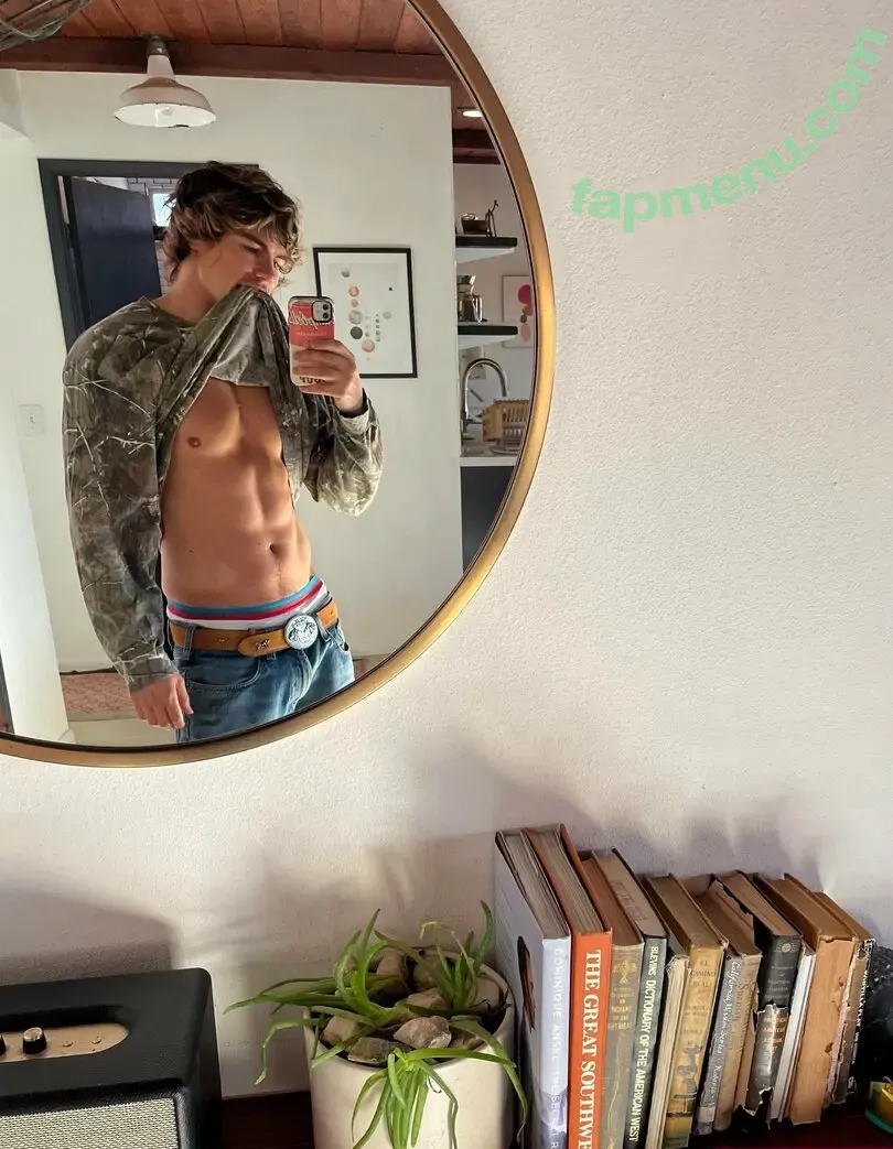 zanderhodgson nude photo #0070 (zanderhodgson)