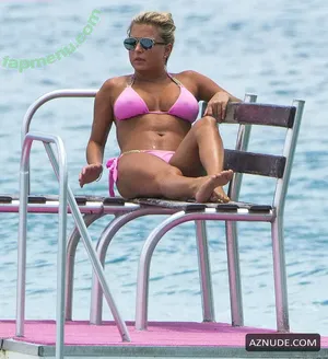 Zara Holland / zara-holland / zaraholland nude photo #0105