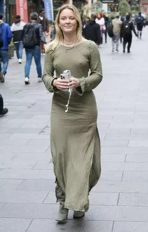 Zara Larsson / zaralarsson nude photo #0404