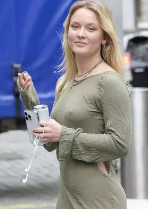 Zara Larsson / zaralarsson nude photo #0405