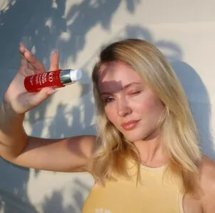 Zara Larsson / zaralarsson nude photo #0413