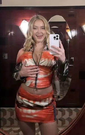 Zara Larsson / zaralarsson nude photo #0456