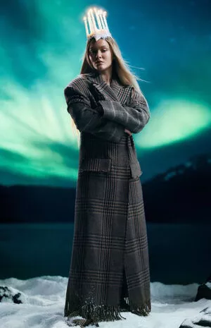 Zara Larsson / zaralarsson nude photo #0534