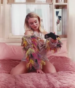 Zara Larsson / zaralarsson nude photo #0574