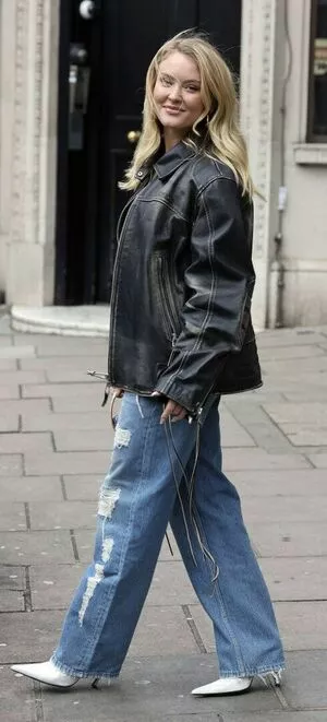 Zara Larsson / zaralarsson nude photo #0599