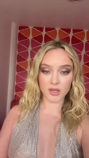 Zara Larsson / zaralarsson nude photo #0655