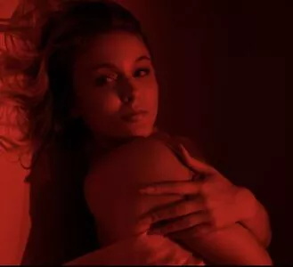 Zara Larsson / zaralarsson nude photo #0687