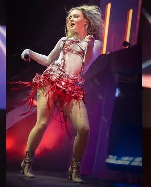 Zara Larsson / zaralarsson nude photo #0700