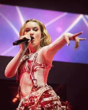 Zara Larsson / zaralarsson nude photo #0702