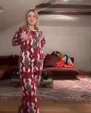 Zara Larsson / zaralarsson nude photo #0706