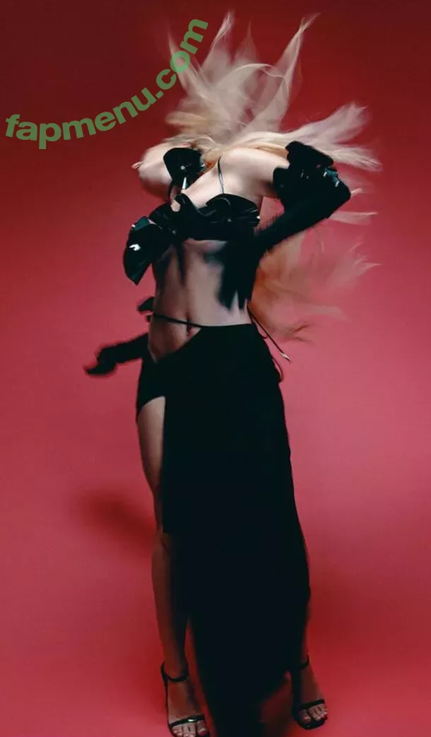 Zara Larsson nude photo #0424 (zaralarsson)