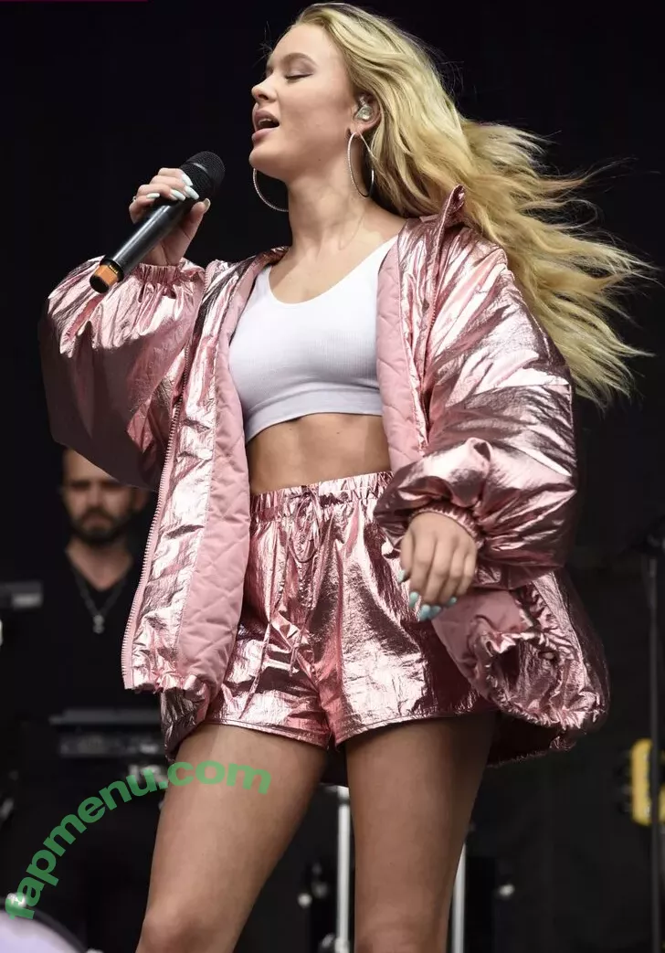 Zara Larsson nude photo #0514 (zaralarsson)