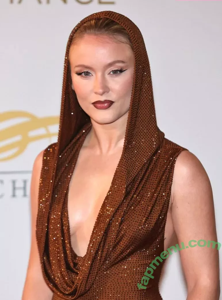 Zara Larsson nude photo #0531 (zaralarsson)