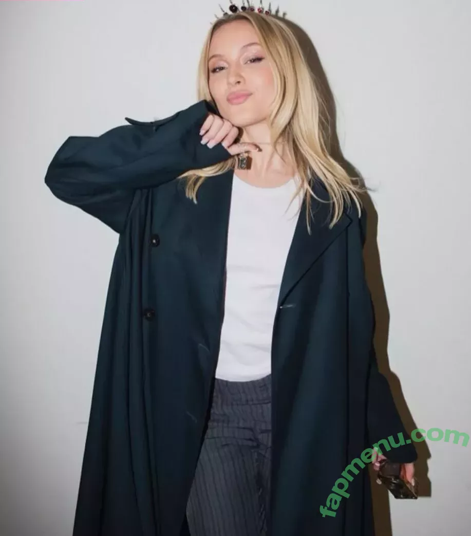 Zara Larsson nude photo #0550 (zaralarsson)
