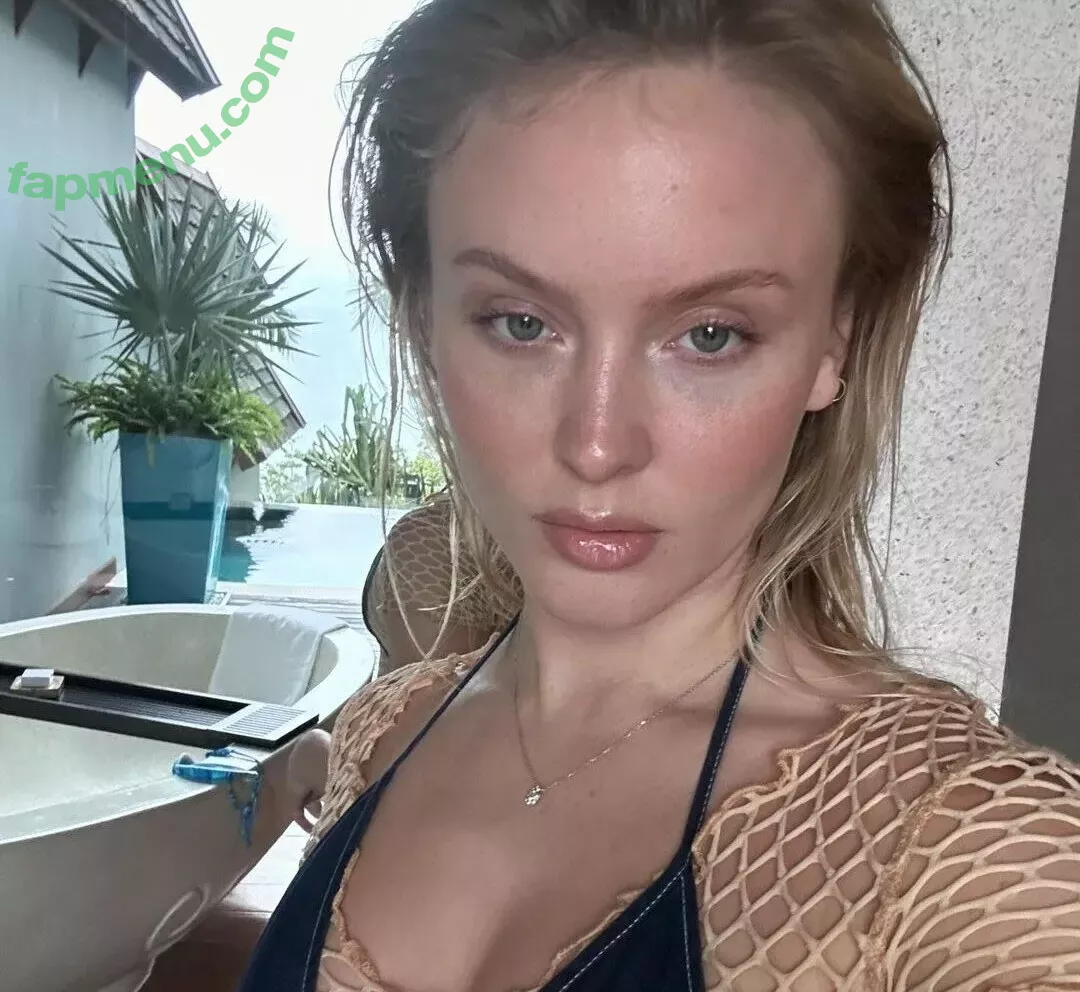 Zara Larsson nude photo #0575 (zaralarsson)