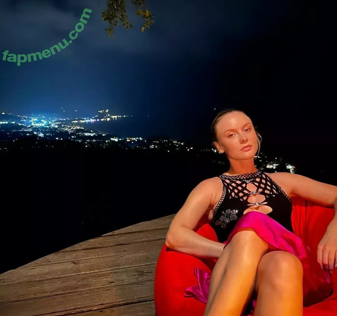 Zara Larsson nude photo #0581 (zaralarsson)