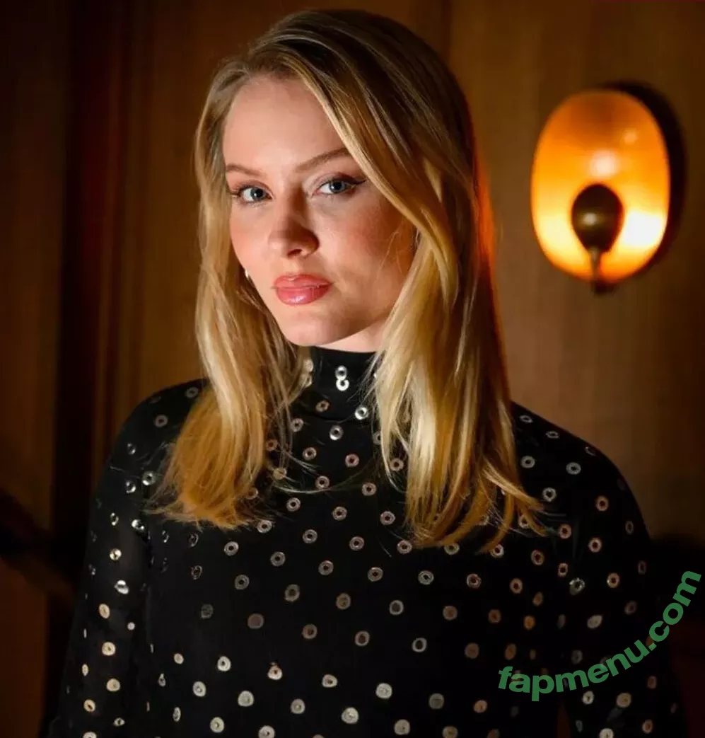 Zara Larsson nude photo #0596 (zaralarsson)
