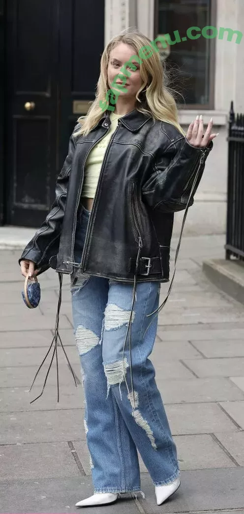 Zara Larsson nude photo #0602 (zaralarsson)