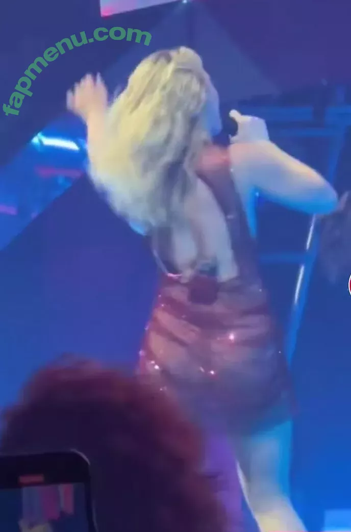 Zara Larsson nude photo #0658 (zaralarsson)