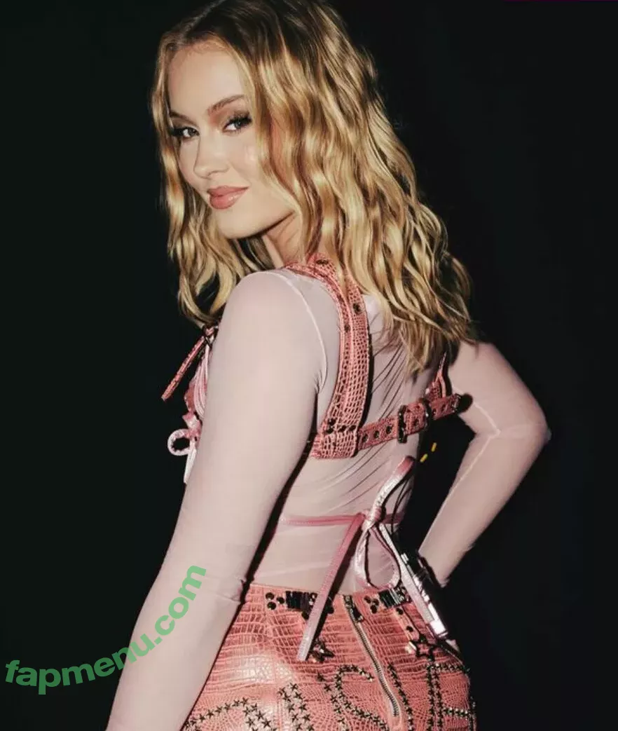 Zara Larsson nude photo #0670 (zaralarsson)