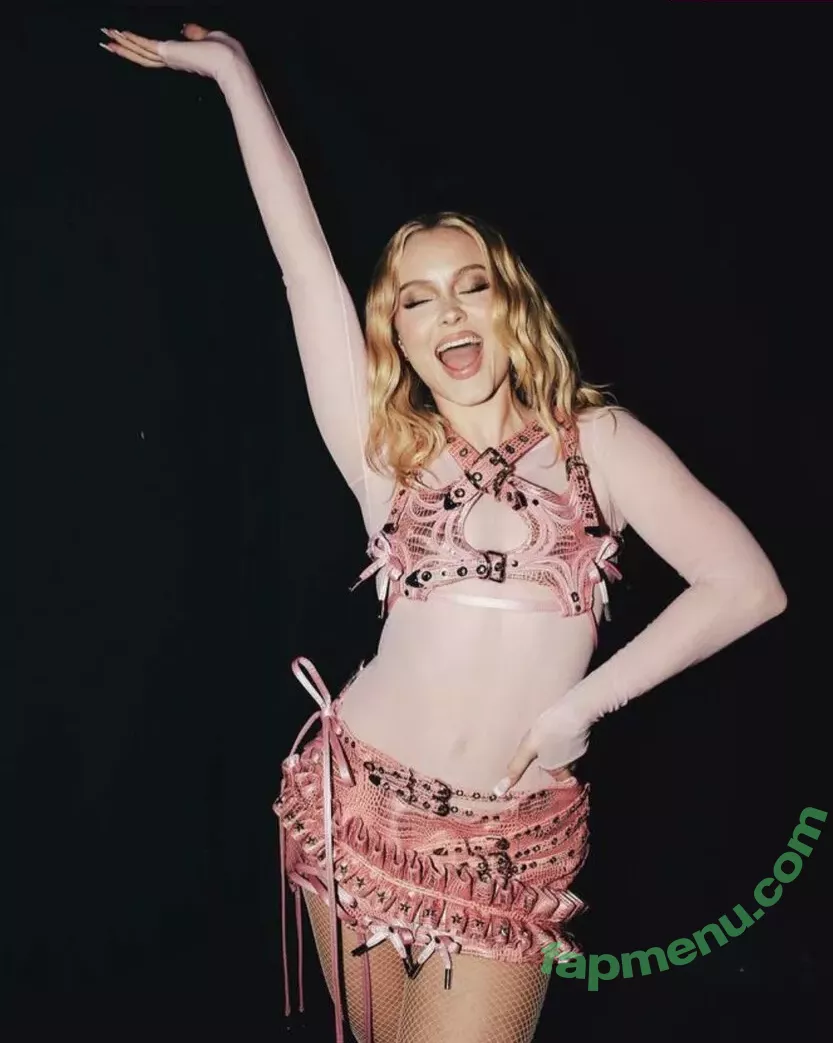 Zara Larsson nude photo #0673 (zaralarsson)