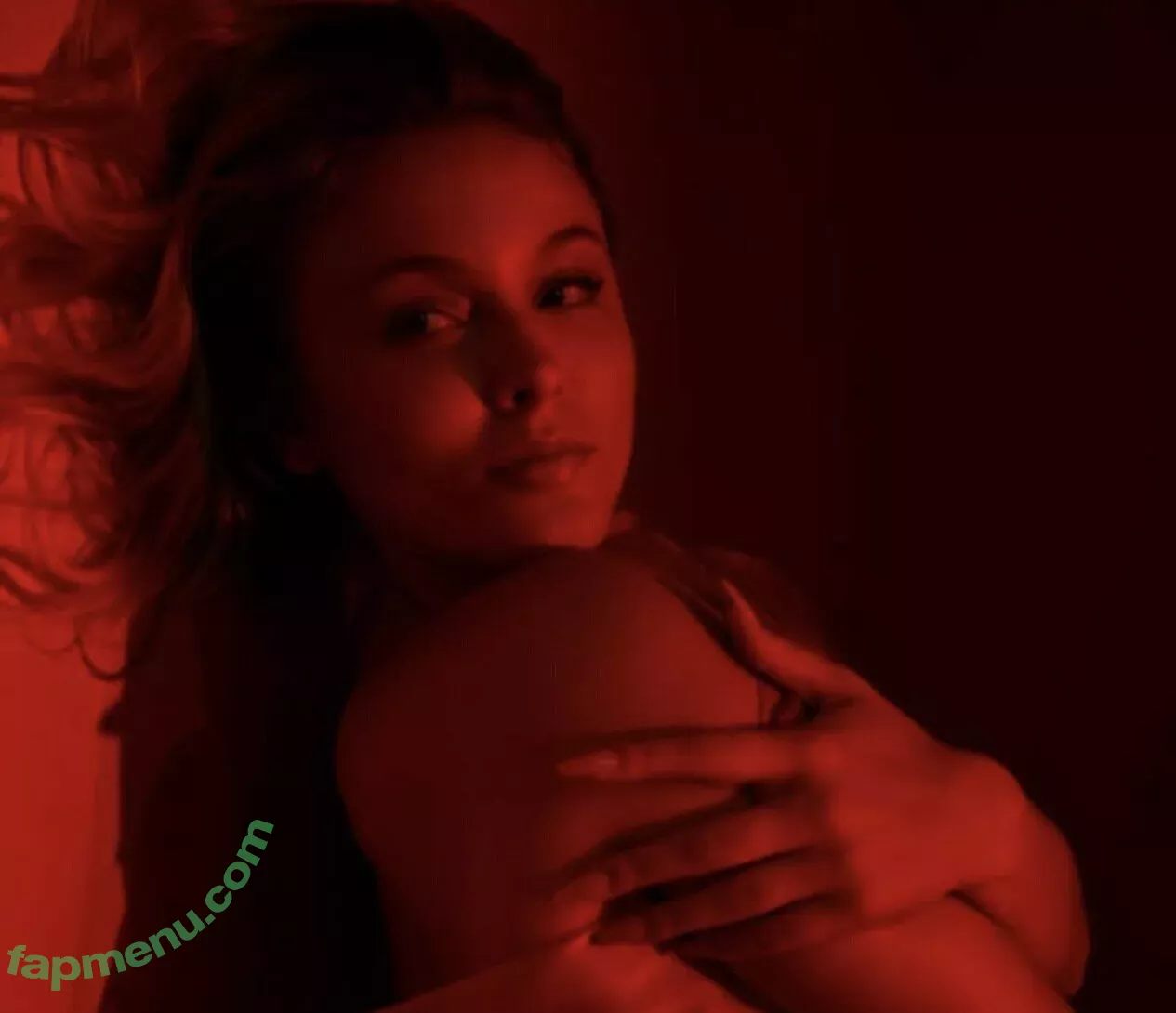 Zara Larsson nude photo #0682 (zaralarsson)