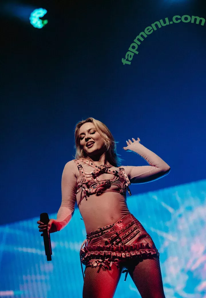 Zara Larsson nude photo #0712 (zaralarsson)