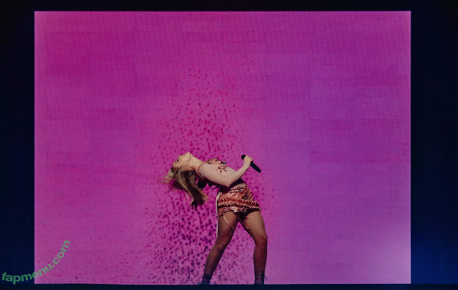 Zara Larsson nude photo #0713 (zaralarsson)