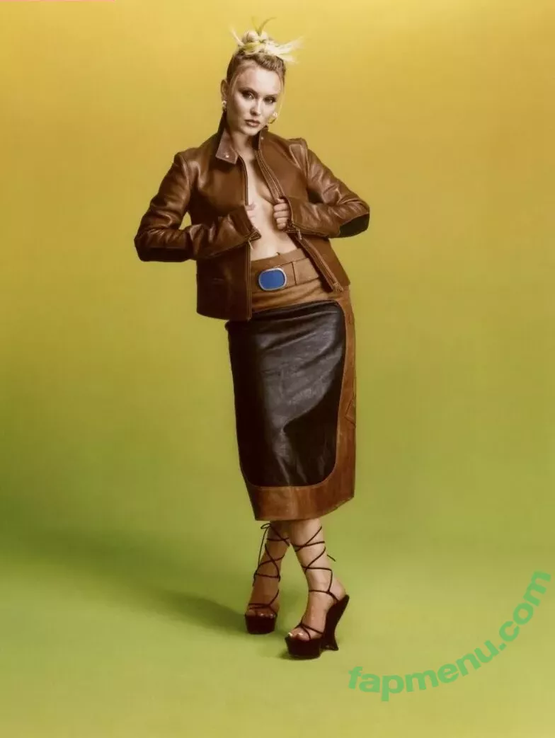 Zara Larsson nude photo #0761 (zaralarsson)