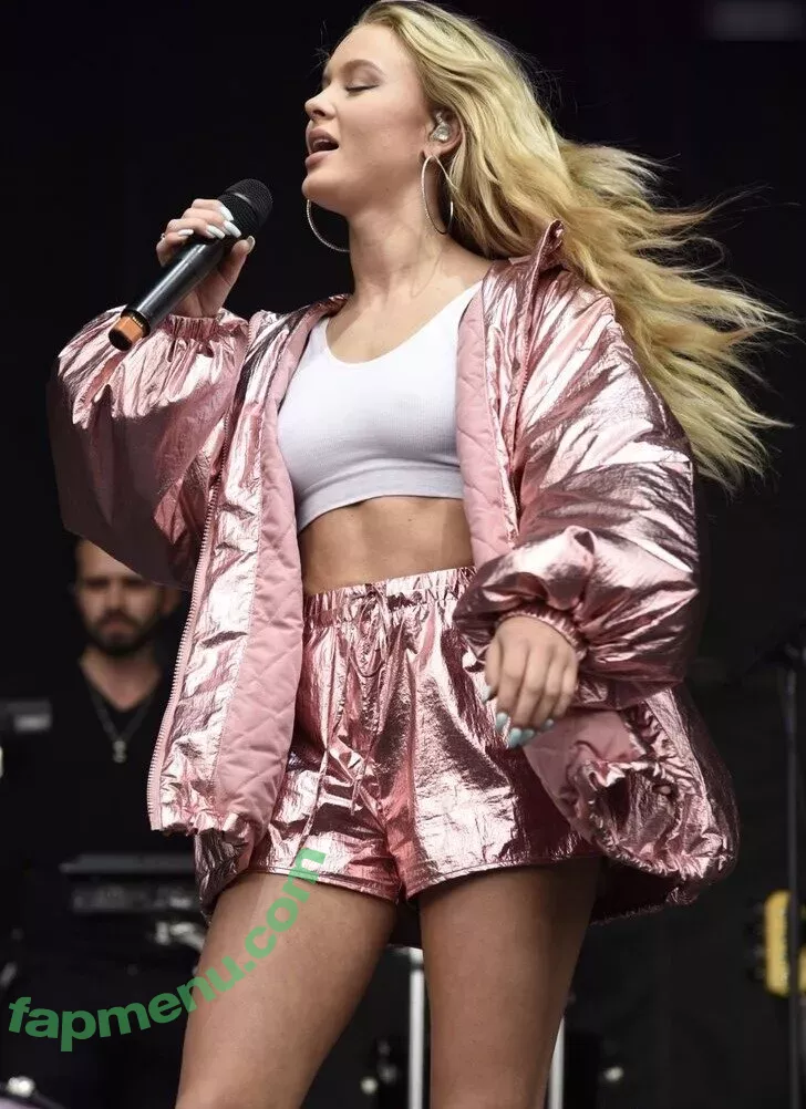 Zara Larsson nude photo #0916 (zaralarsson)