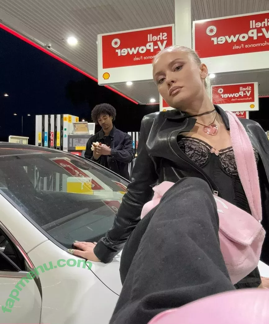 Zara Larsson nude photo #0934 (zaralarsson)