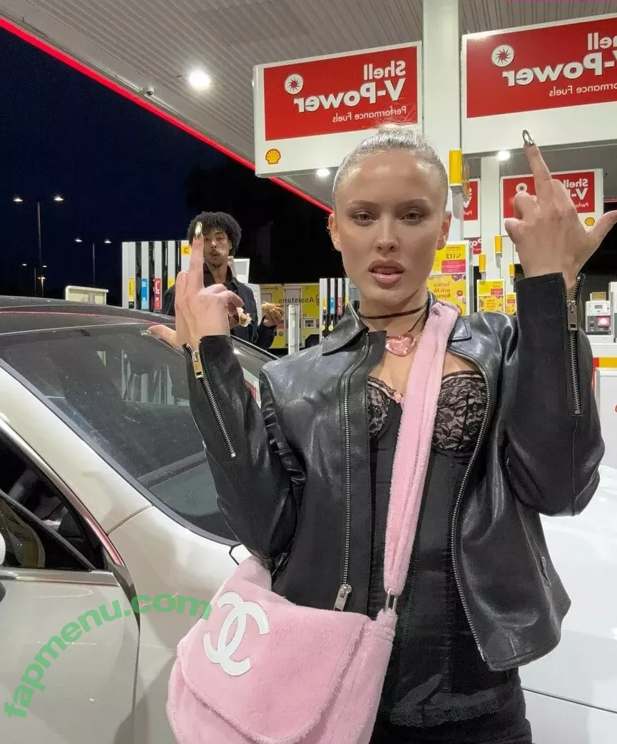 Zara Larsson nude photo #0936 (zaralarsson)