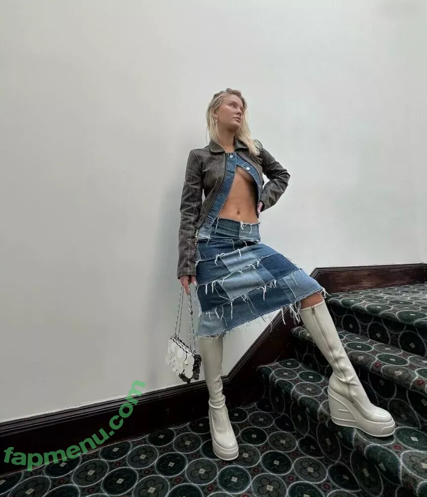 Zara Larsson nude photo #0973 (zaralarsson)