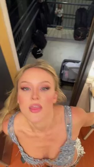 Zara Larsson / zaralarsson nude photo #1038