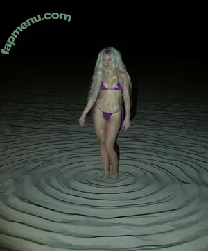 Zara Larsson / zaralarsson nude photo #1575