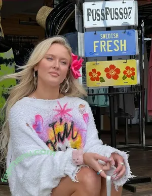 Zara Larsson / zaralarsson nude photo #1685