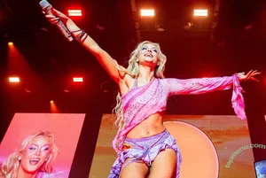 Zara Larsson / zaralarsson nude photo #1878