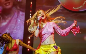 Zara Larsson / zaralarsson nude photo #1921