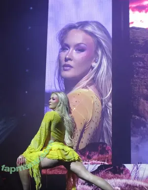 Zara Larsson / zaralarsson nude photo #1940