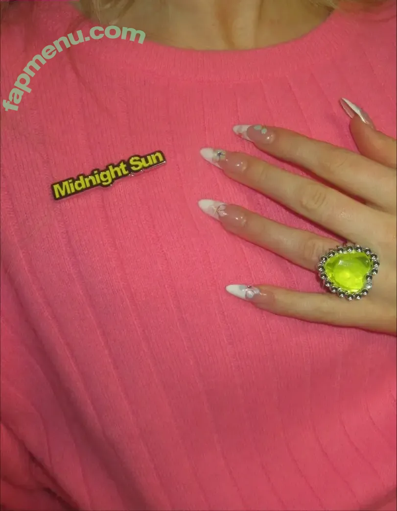 Zara Larsson nude photo #1809 (zaralarsson)